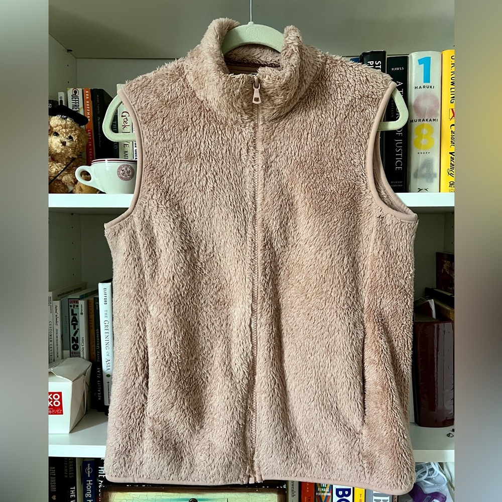 Uniqlo Sherpa Vest, Dusty Pink, Size Medium